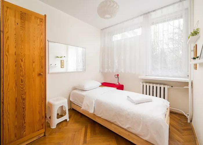 Apartment Saska Kepa Charming By Bookinghost *