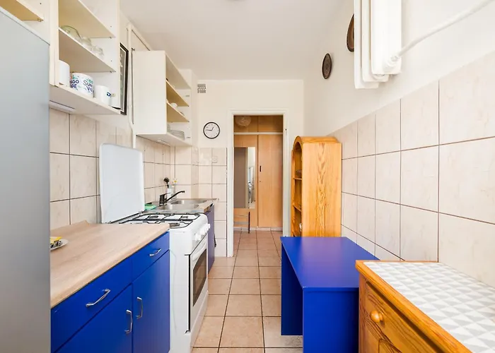 Saska Kepa Charming By Bookinghost